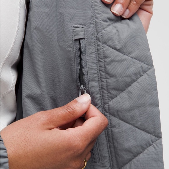 Lululemon Water Resistant Gray Women's Jacket - Picture 7 of 13